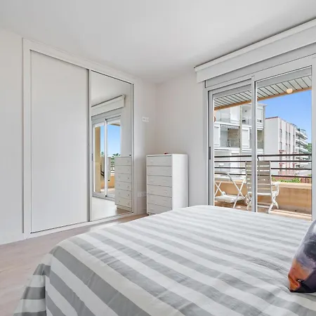 Luxury With Sea View And Parking * Salou