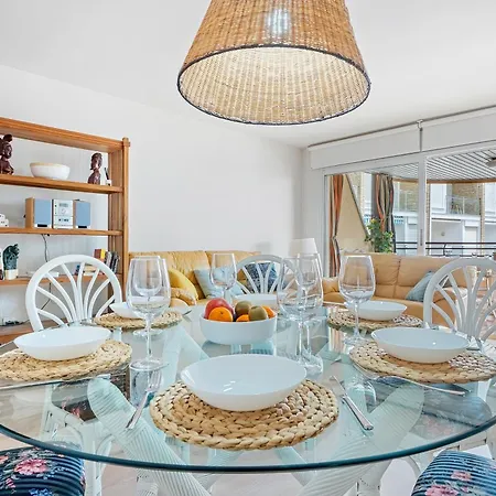 Luxury With Sea View And Parking Apartment Salou